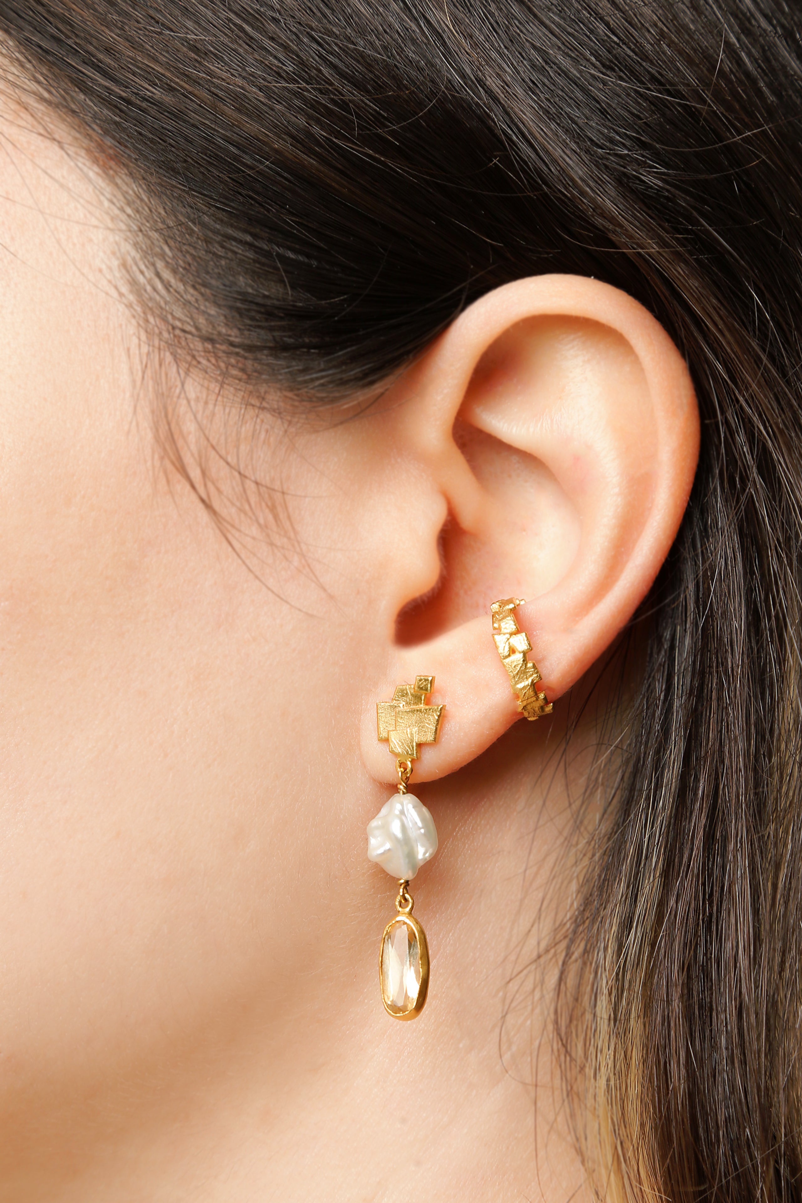 L Mosaic Ear Cuff