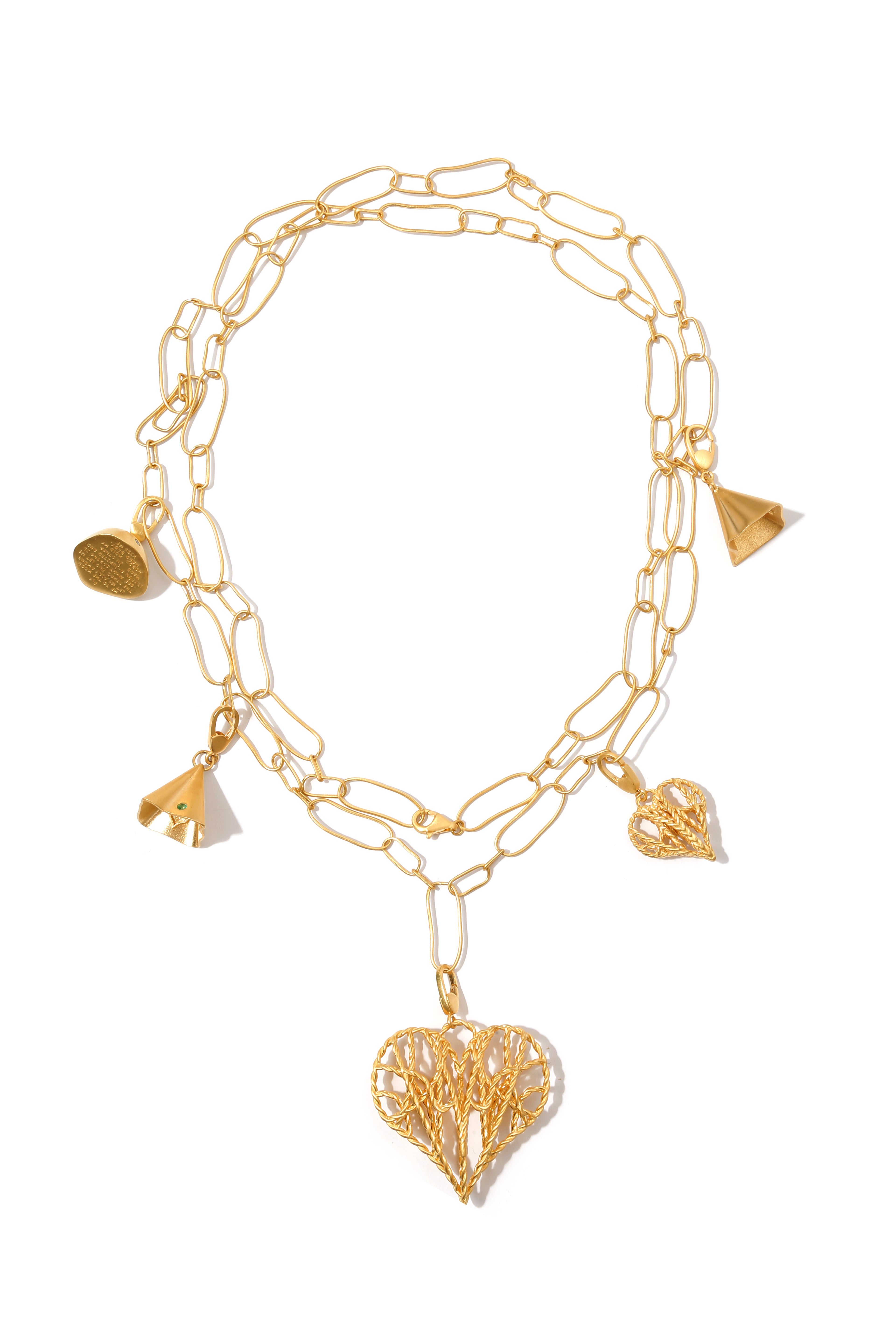 CHAIN NECKLACE