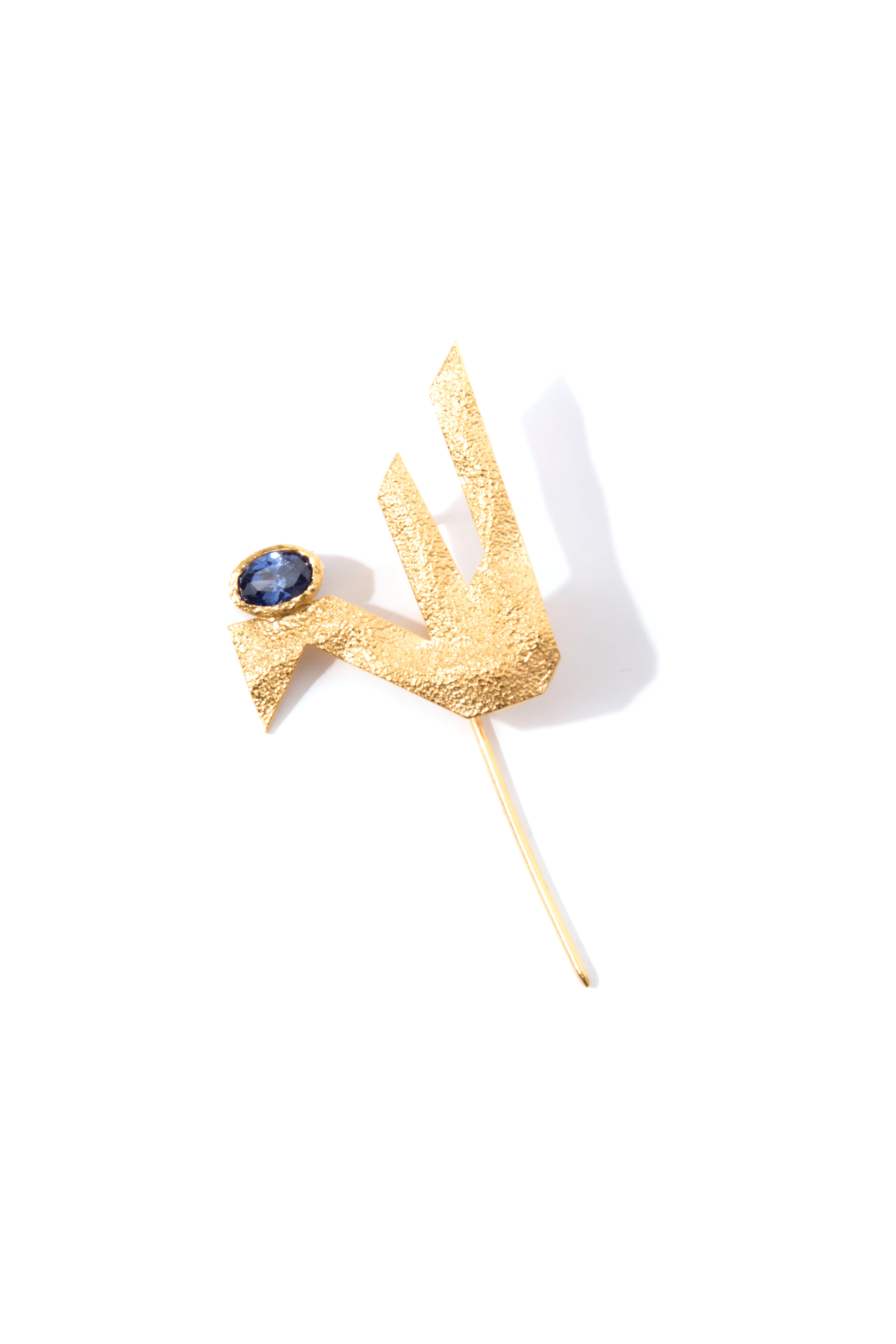 Small Bird Brooch with Sapphire