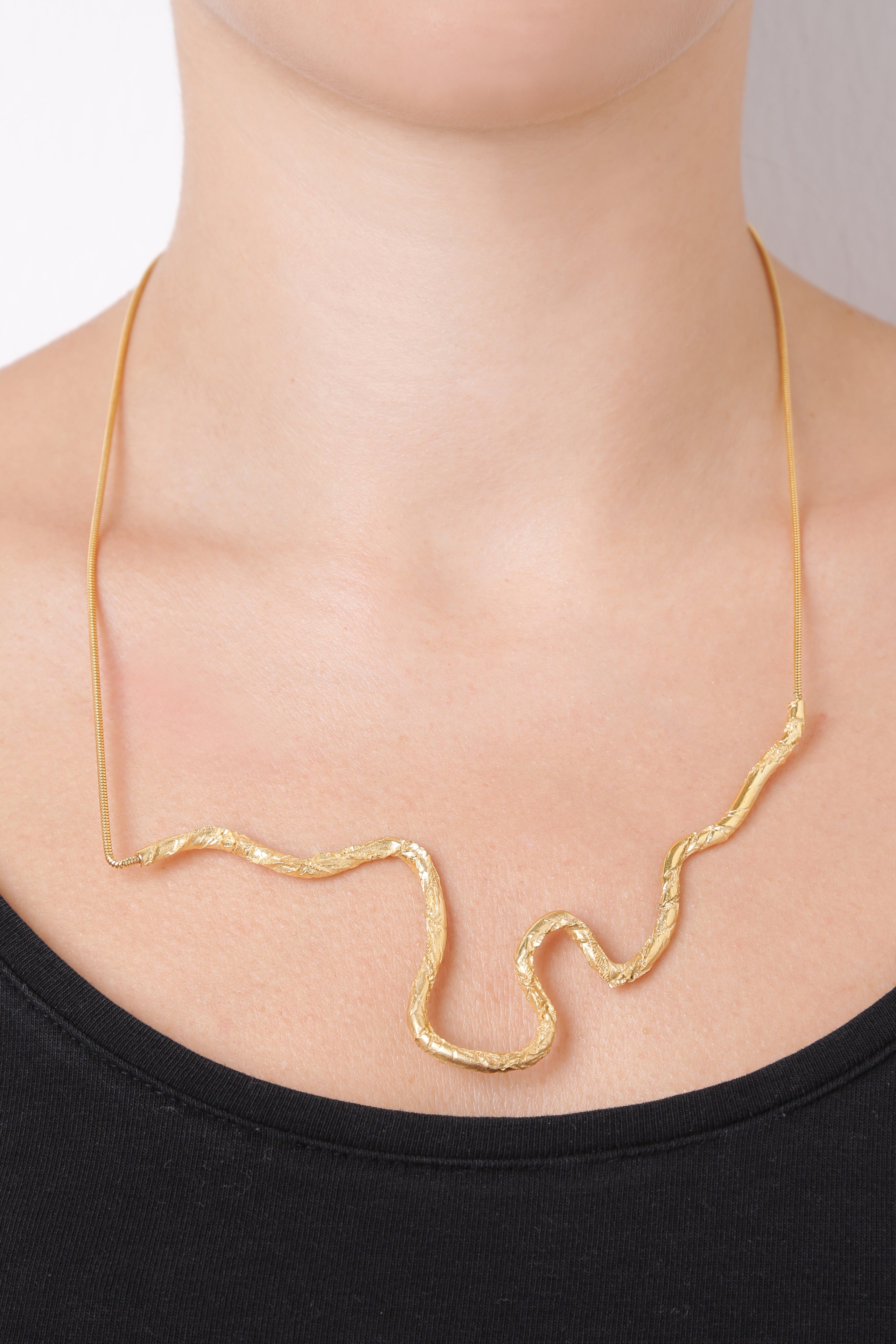 Thick Raw Necklace I